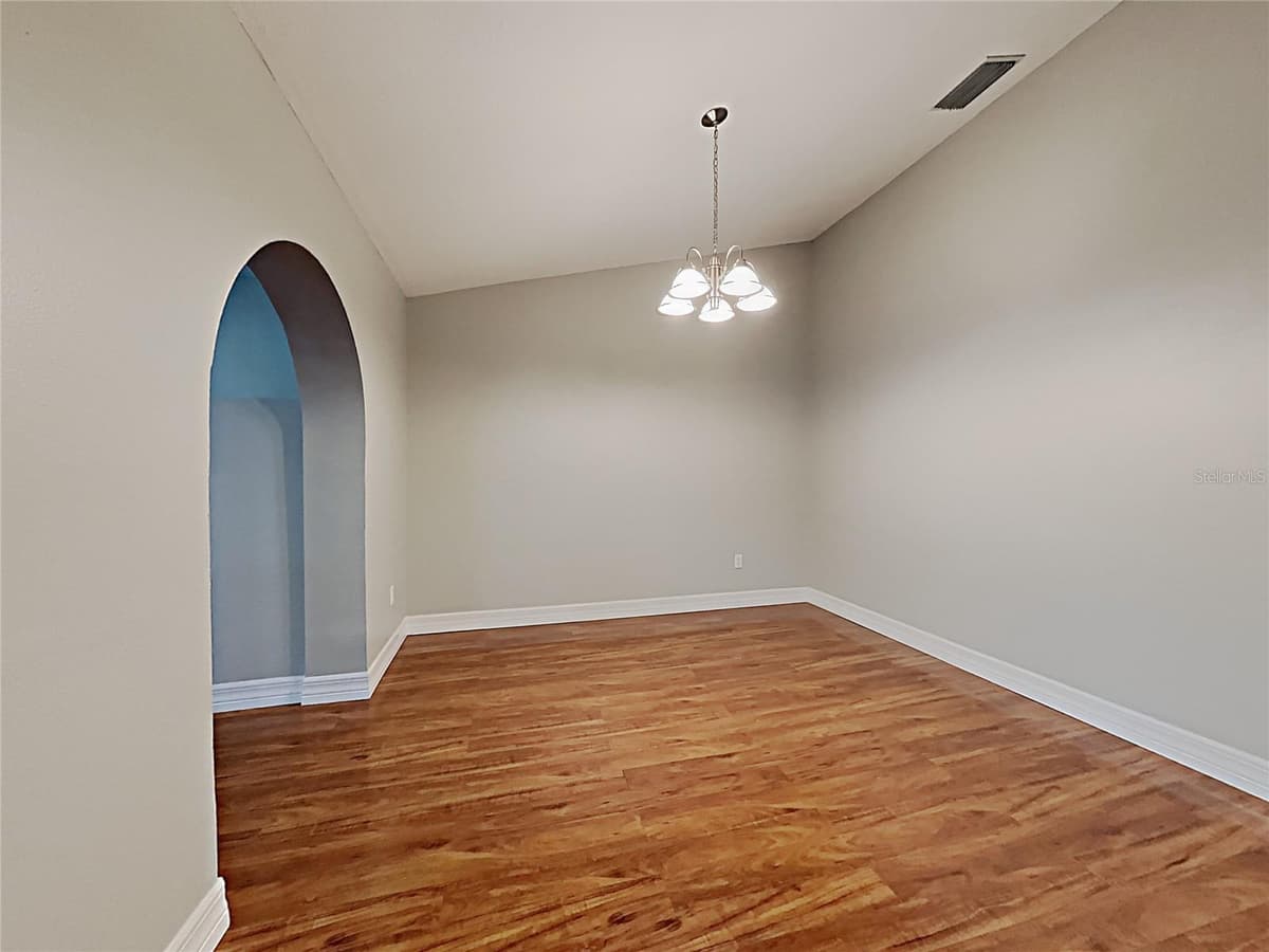 1237 BARMERE LANE — photo 3 of 21