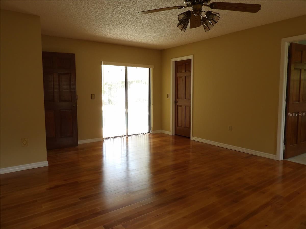6282 FORESTWOOD DRIVE — photo 21 of 38
