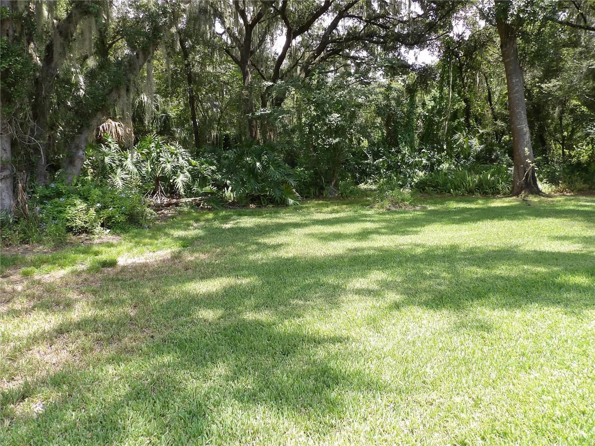 6282 FORESTWOOD DRIVE — photo 36 of 38