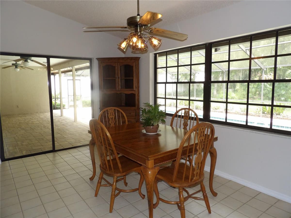 6282 FORESTWOOD DRIVE — photo 14 of 38