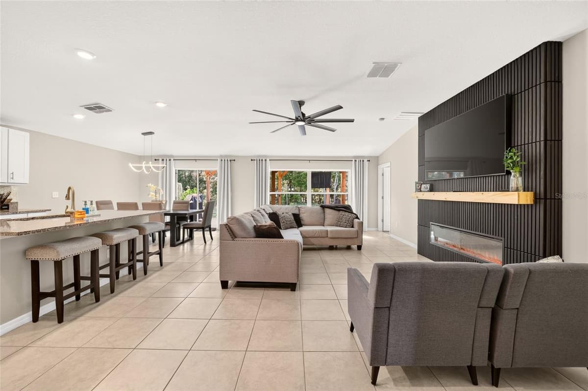 5684 136TH AVENUE — photo 25 of 79