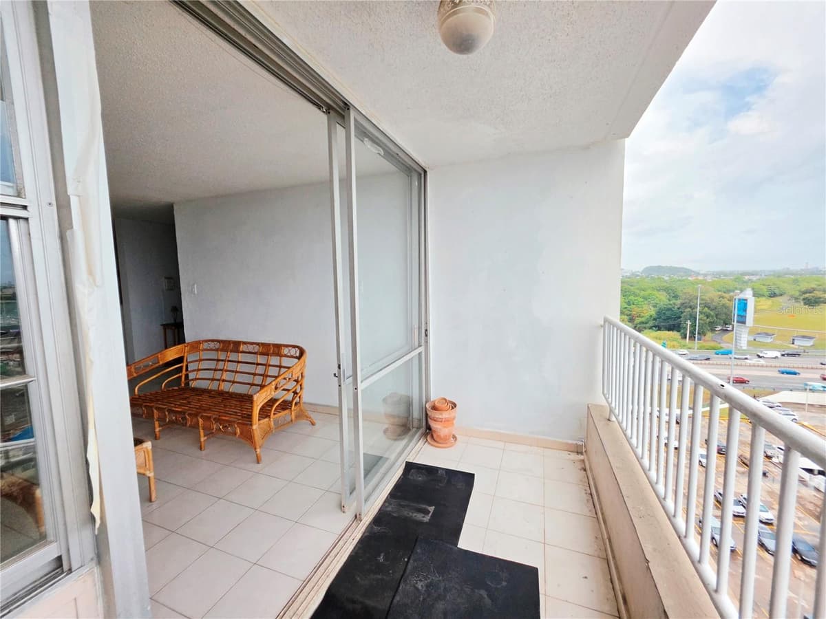 650 SERGIO CUEVAS BUSTAMANTE — photo 17 of 21