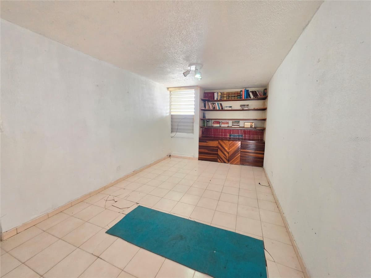 650 SERGIO CUEVAS BUSTAMANTE — photo 12 of 21