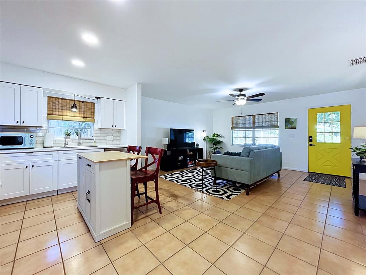 815 35TH STREET — photo 13 of 51