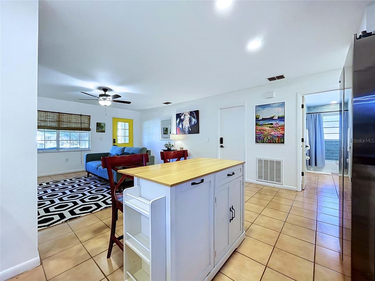 815 35TH STREET — photo 14 of 51