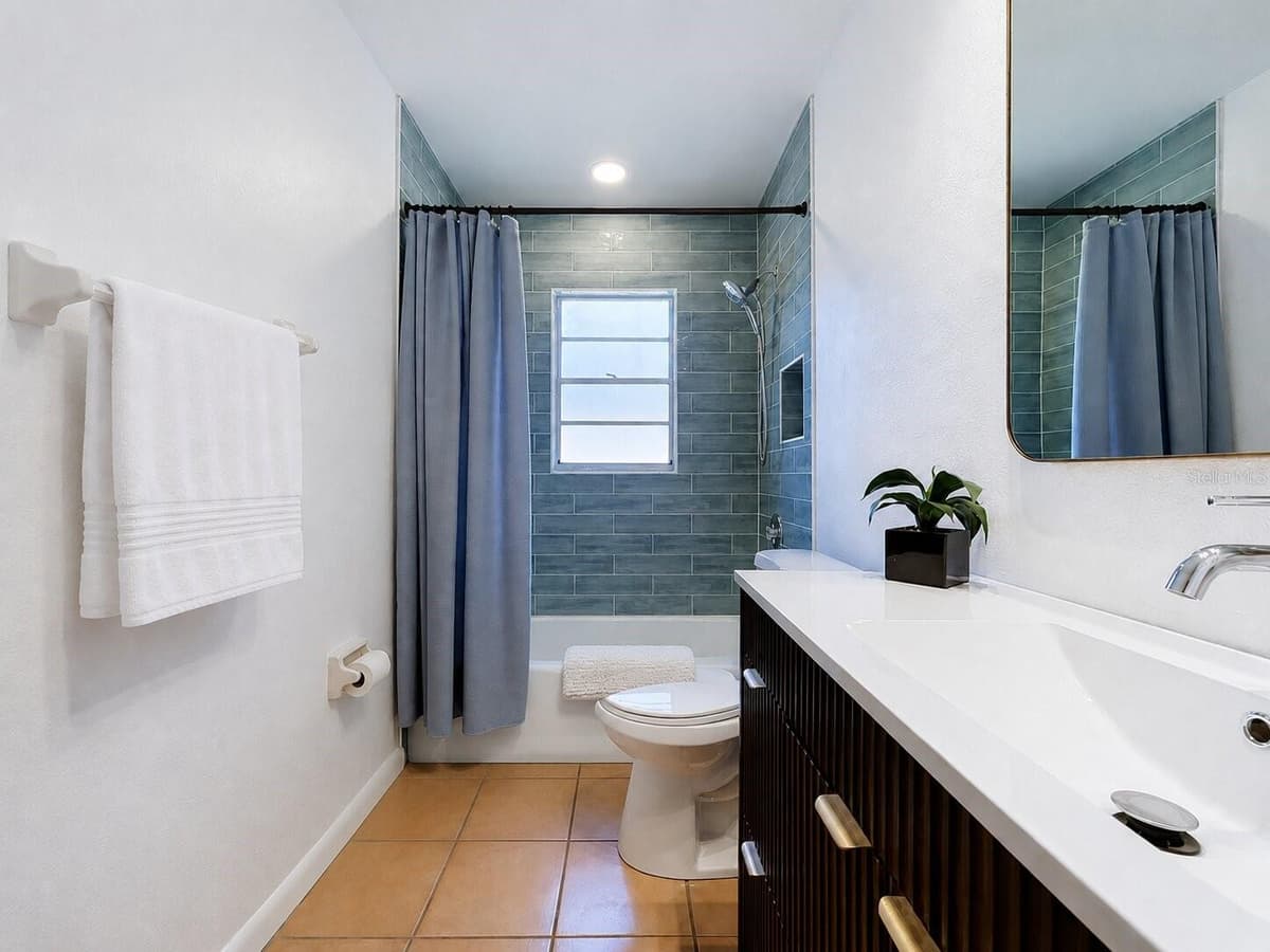 815 35TH STREET — photo 33 of 51