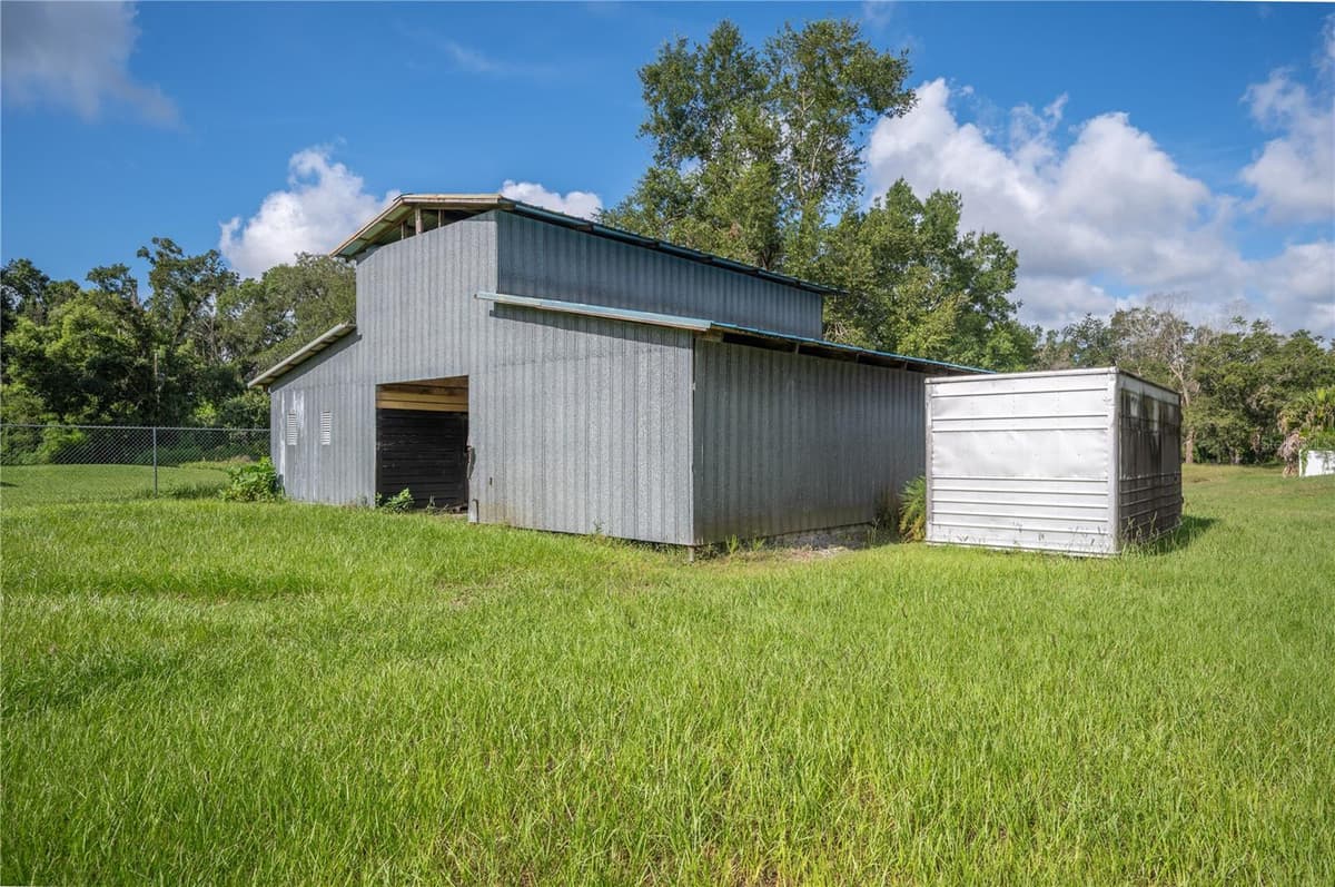 5455 YATES ROAD — photo 4 of 20