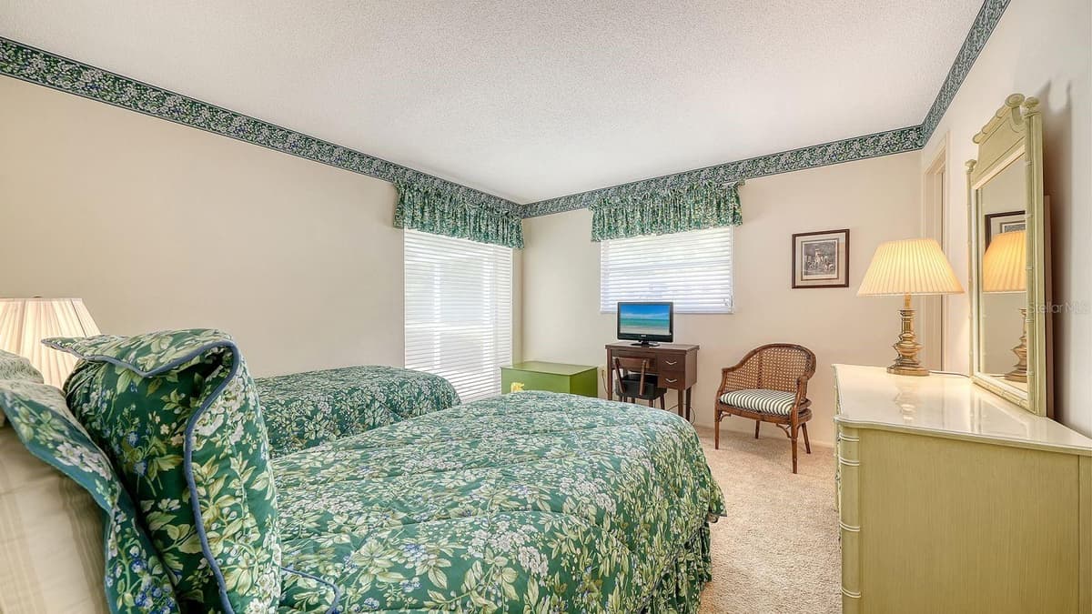 6455 MCKOWN ROAD — photo 51 of 59