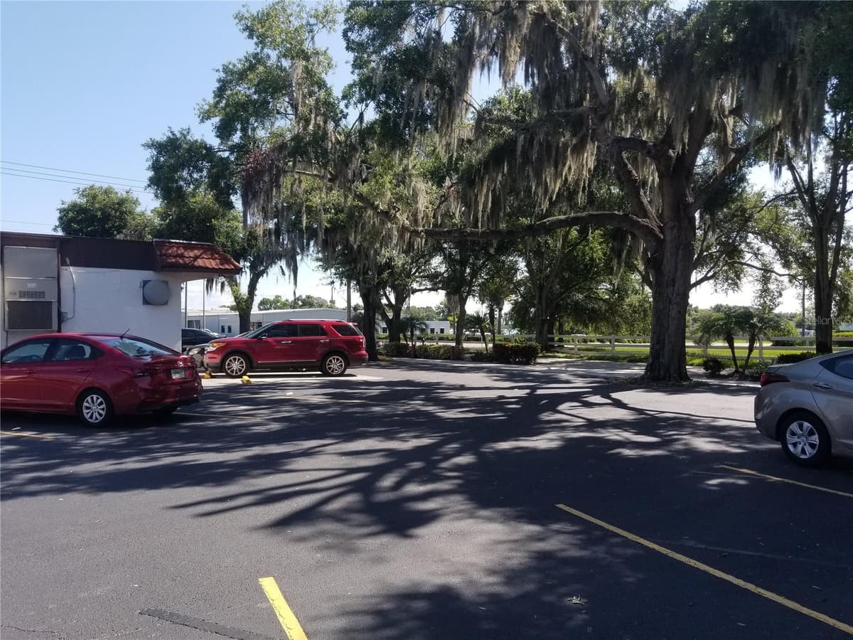 2050 HAVENDALE BOULEVARD — photo 3 of 6