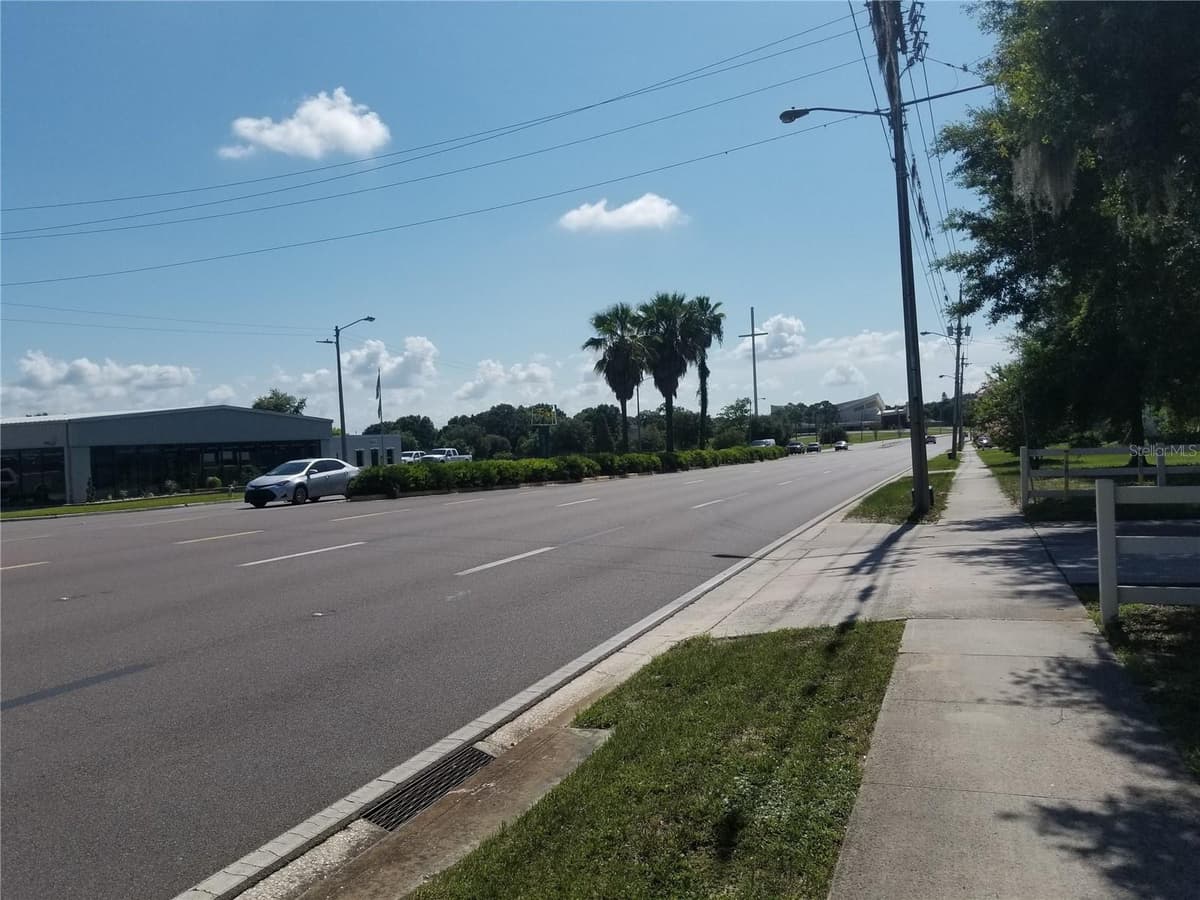 2050 HAVENDALE BOULEVARD — photo 4 of 6