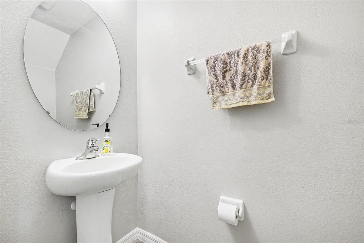 9781 MULBERRY MARSH LANE — photo 6 of 24