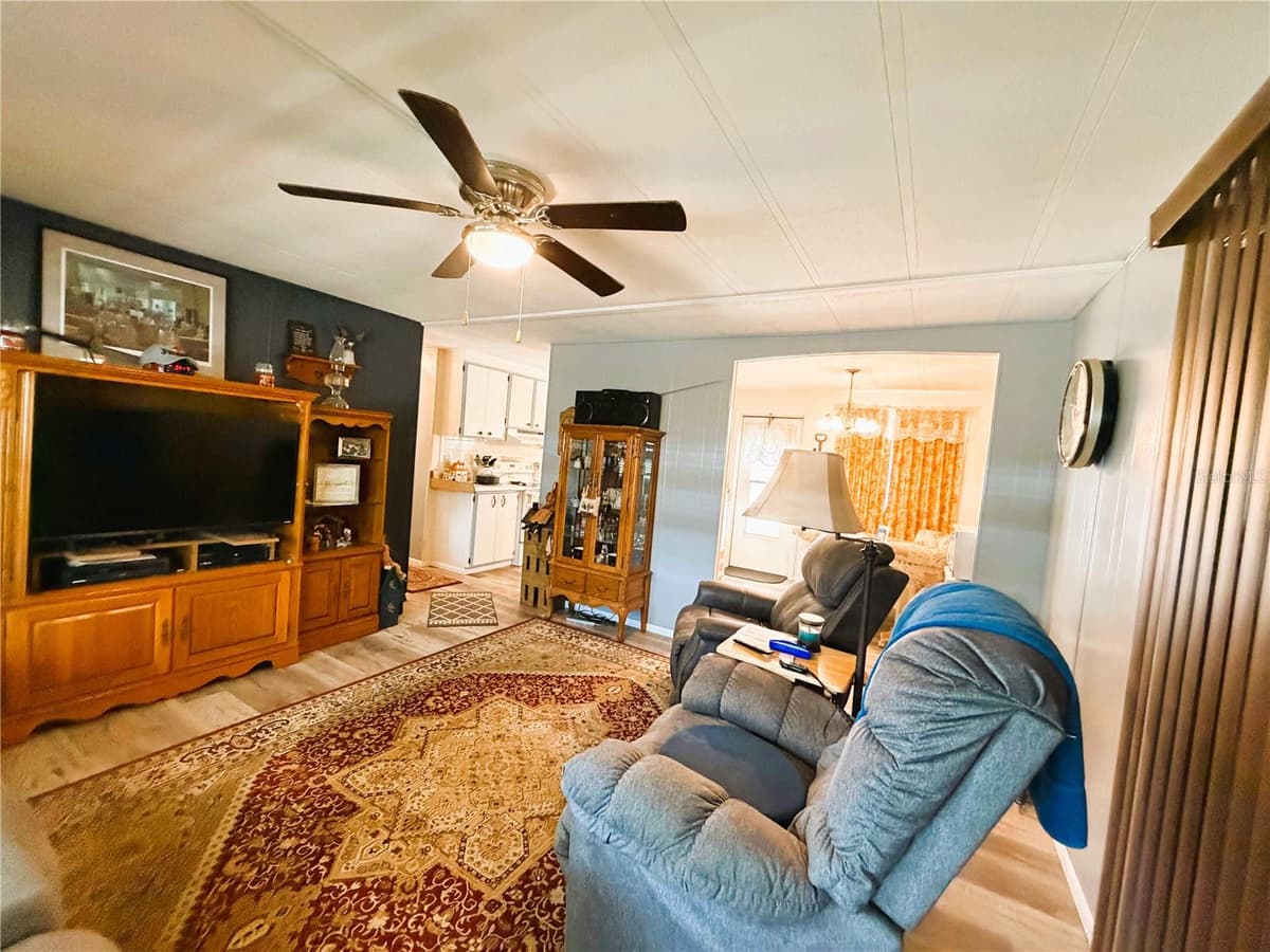 428 PALO VERDE DRIVE — photo 12 of 35