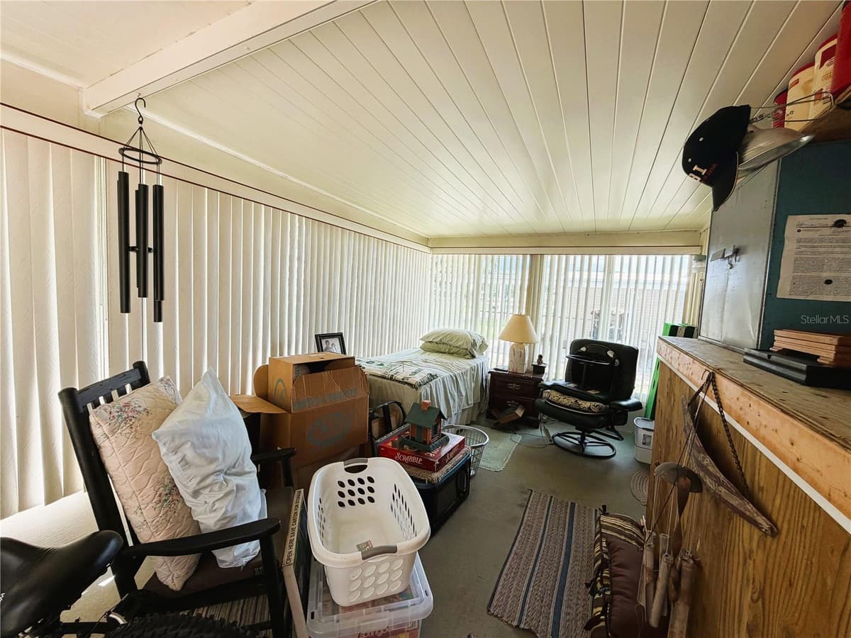 428 PALO VERDE DRIVE — photo 14 of 35