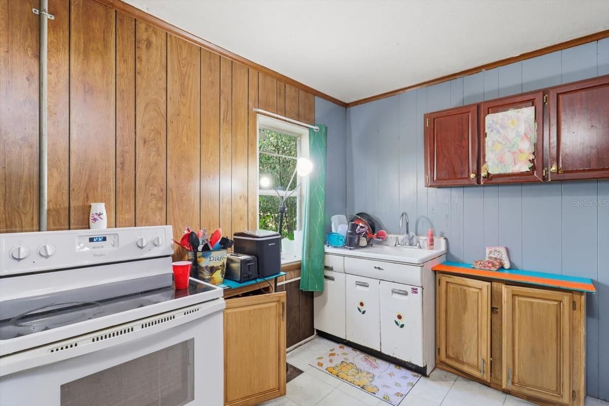 3750 181ST COURT — photo 39 of 48