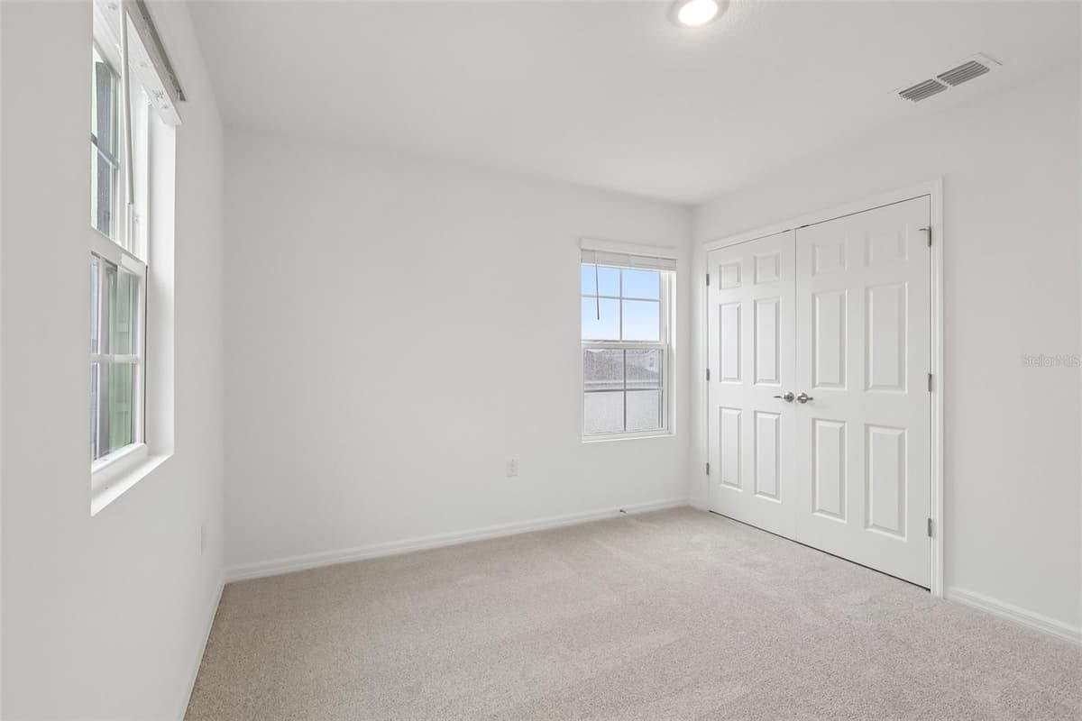 27421 BLACK KITE AVENUE — photo 33 of 41