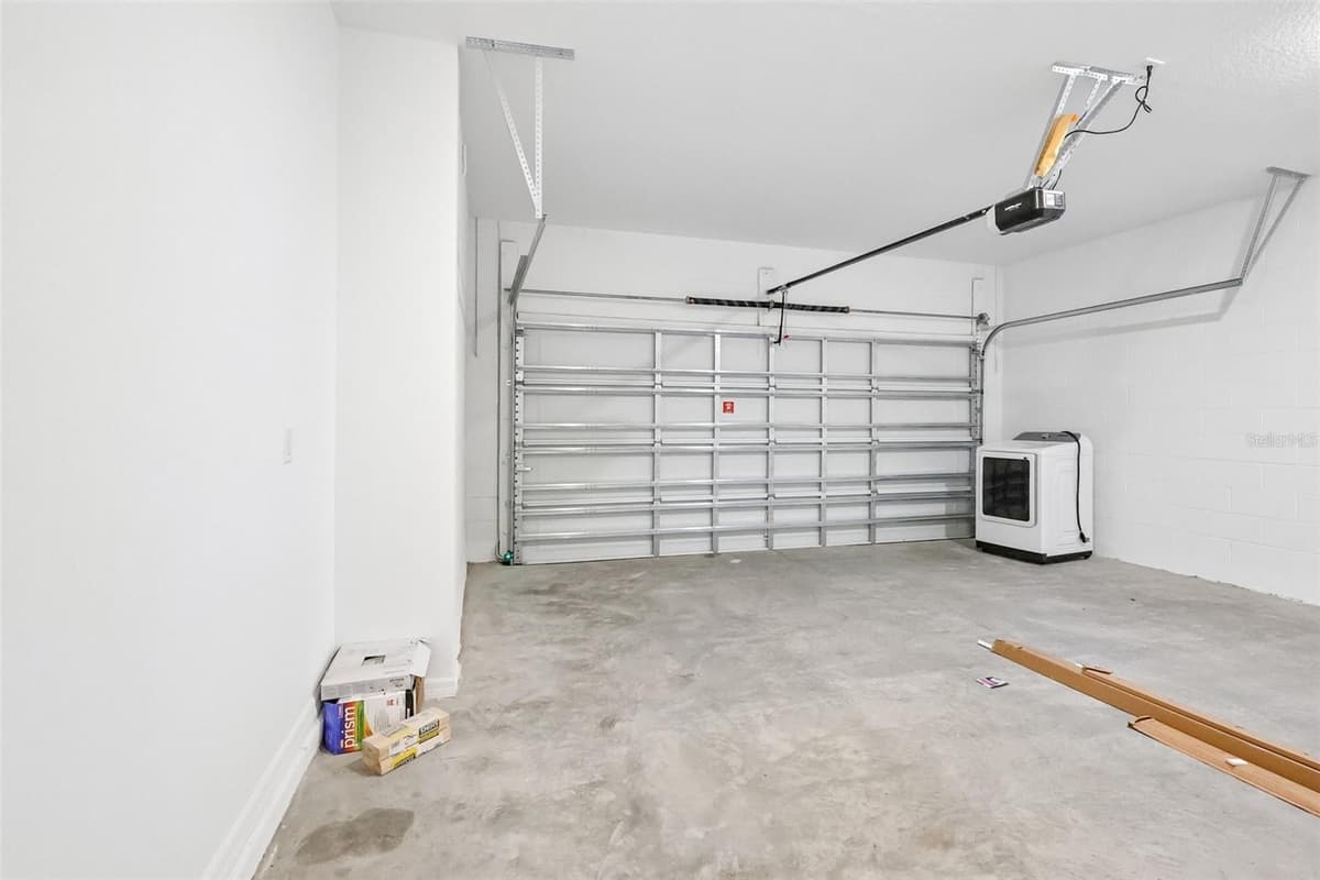 27421 BLACK KITE AVENUE — photo 37 of 41