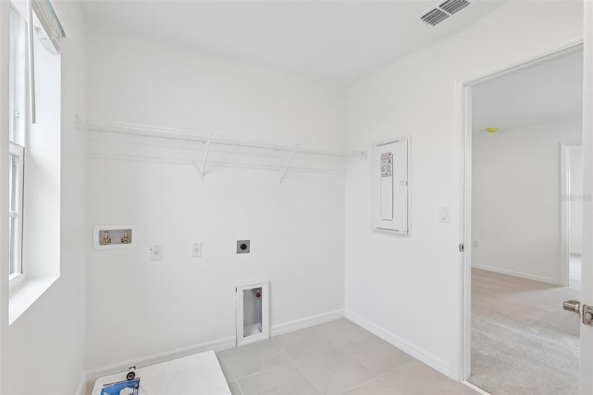 27421 BLACK KITE AVENUE — photo 36 of 41