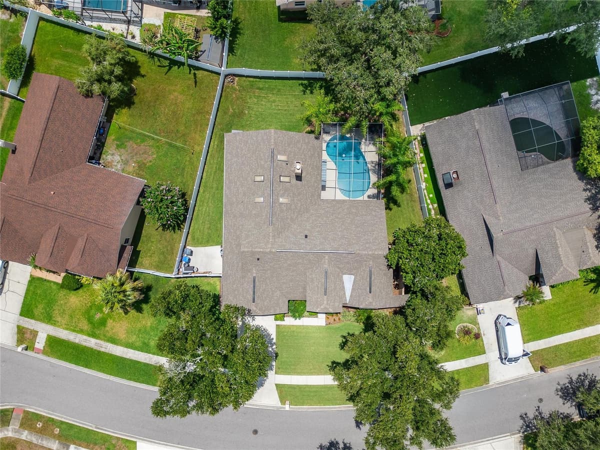 2317 EAGLE BLUFF DRIVE — photo 50 of 52