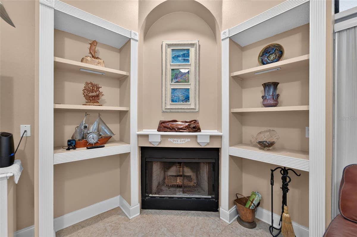 2317 EAGLE BLUFF DRIVE — photo 17 of 52