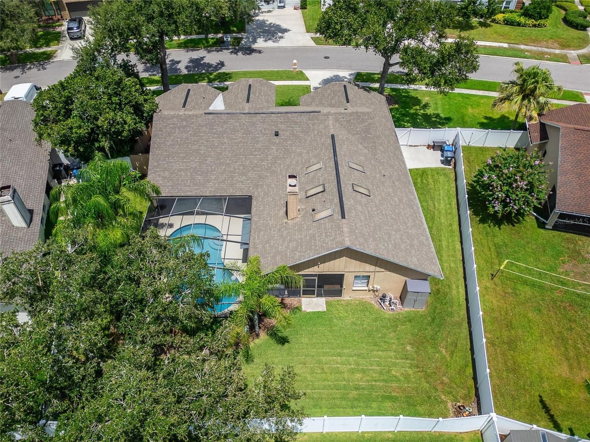 2317 EAGLE BLUFF DRIVE — photo 40 of 52