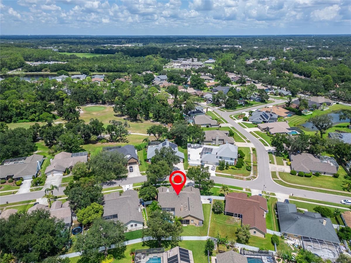 2317 EAGLE BLUFF DRIVE — photo 49 of 52