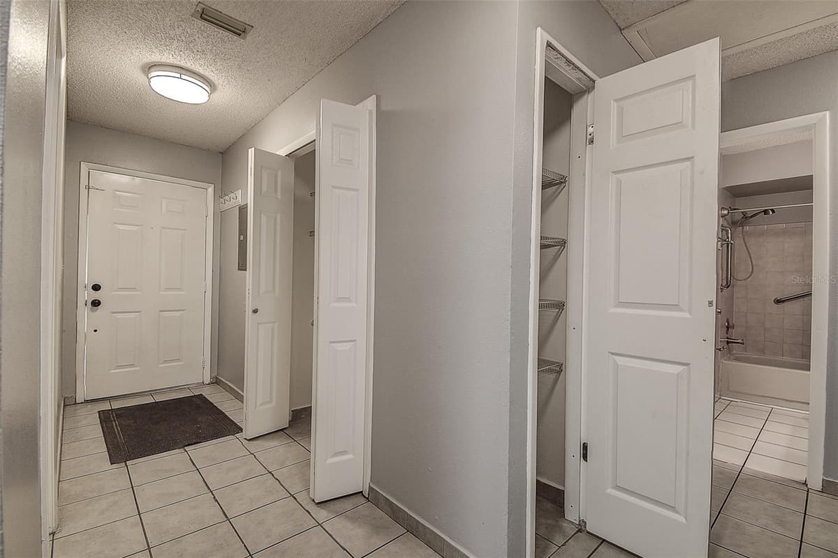 10306 COUNCILS WAY — photo 15 of 40