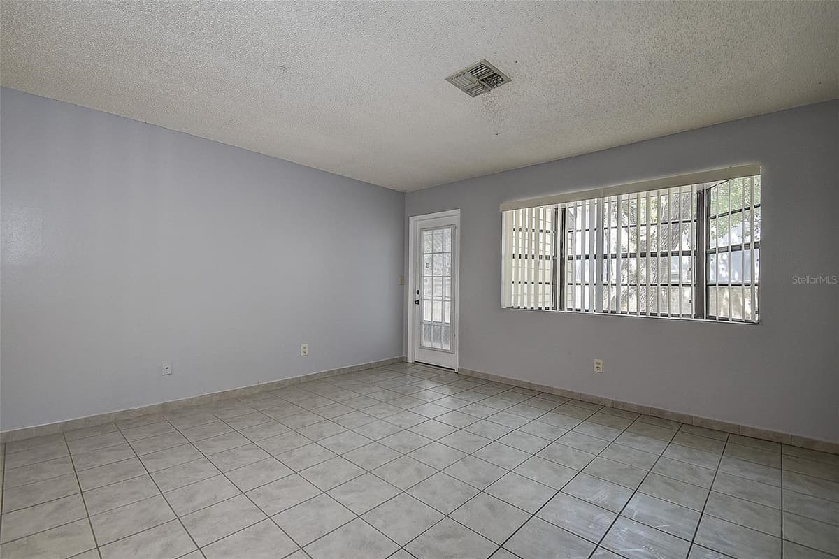 10306 COUNCILS WAY — photo 17 of 40