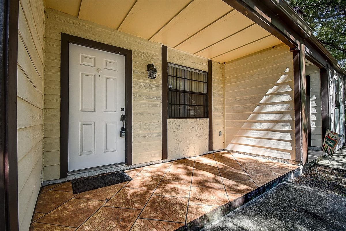 10306 COUNCILS WAY — photo 13 of 40