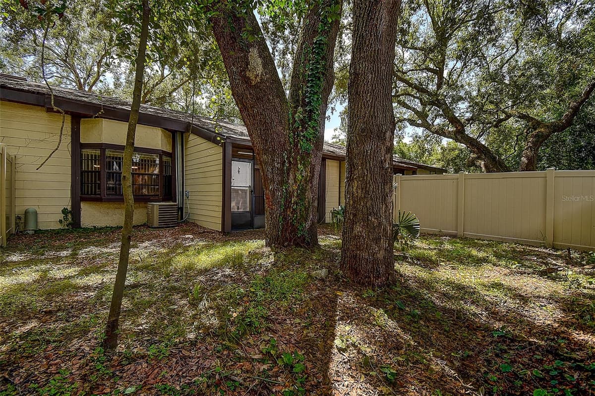 10306 COUNCILS WAY — photo 36 of 40