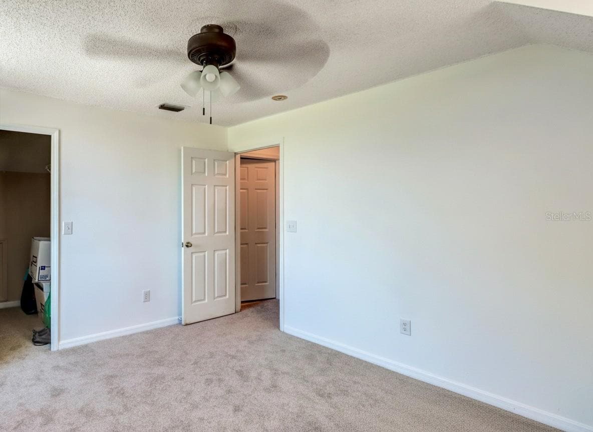 22817 SAINT THOMAS CIRCLE — photo 24 of 27