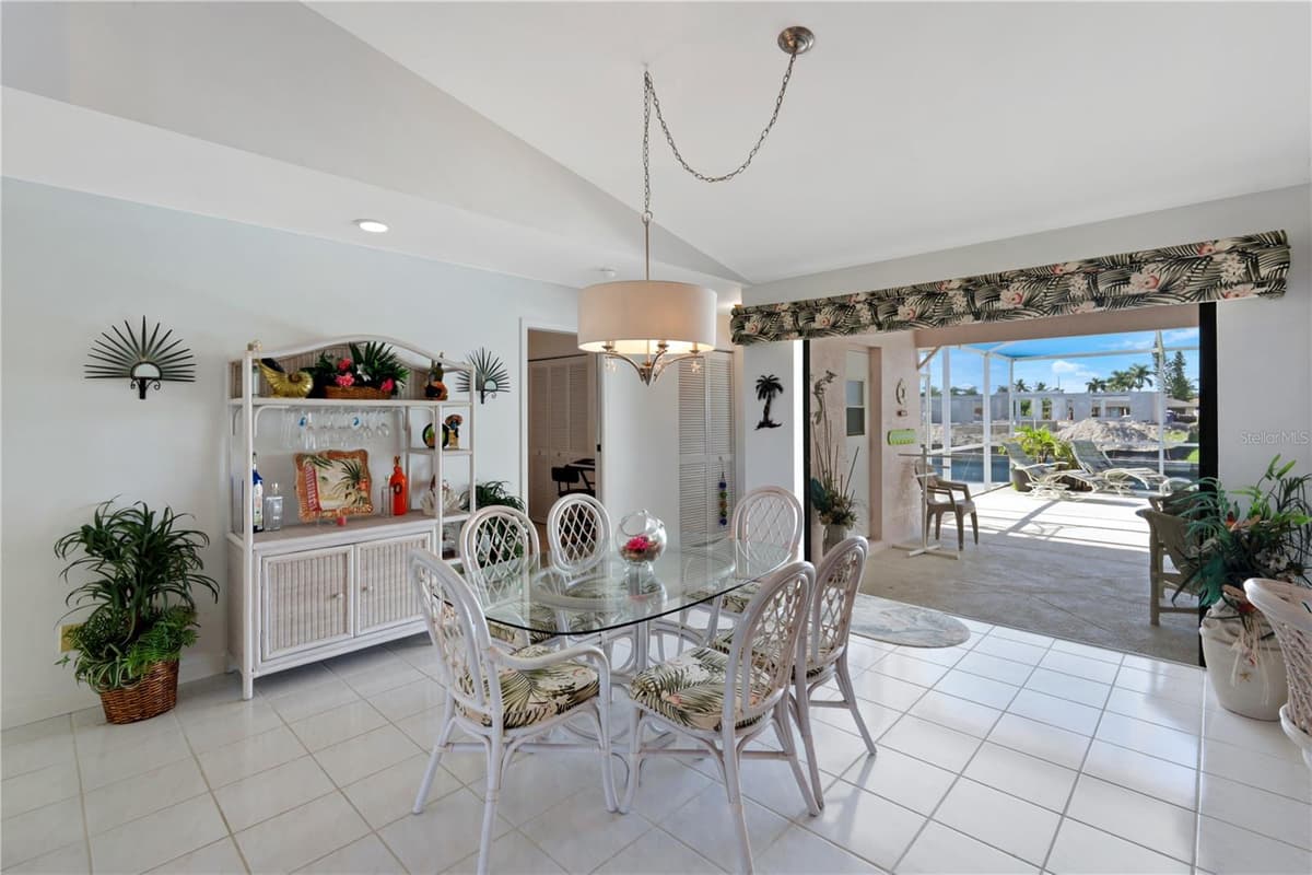212 KAMAL PARKWAY — photo 12 of 44