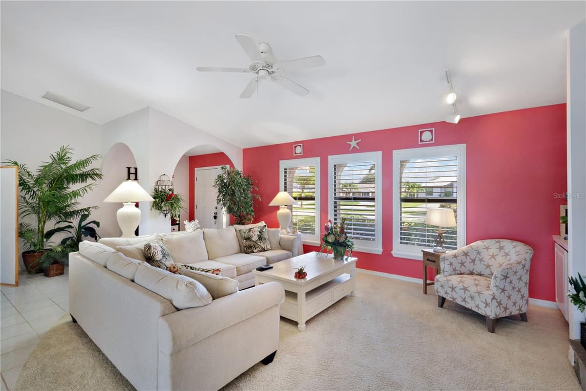212 KAMAL PARKWAY — photo 4 of 44