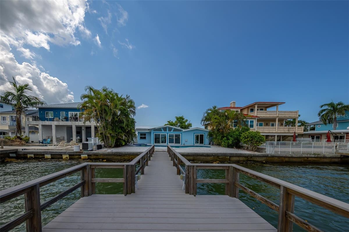 814 BAY POINT DRIVE — photo 5 of 50