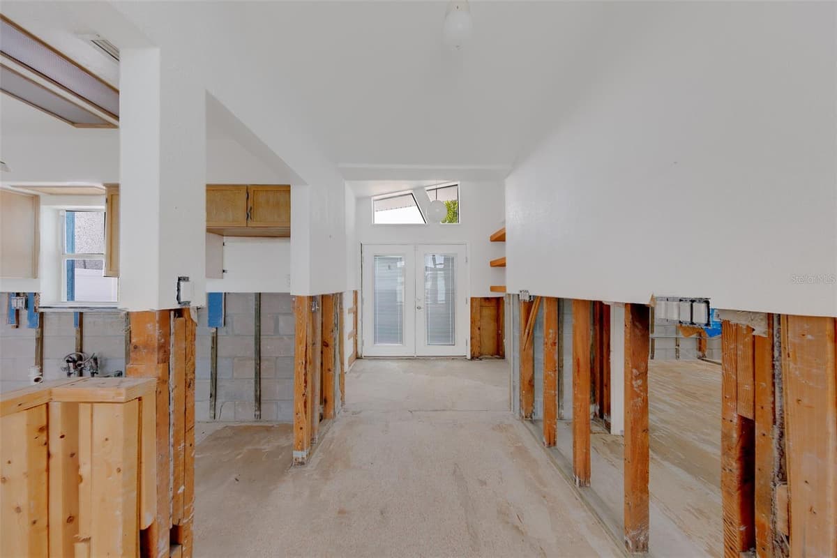 814 BAY POINT DRIVE — photo 37 of 50