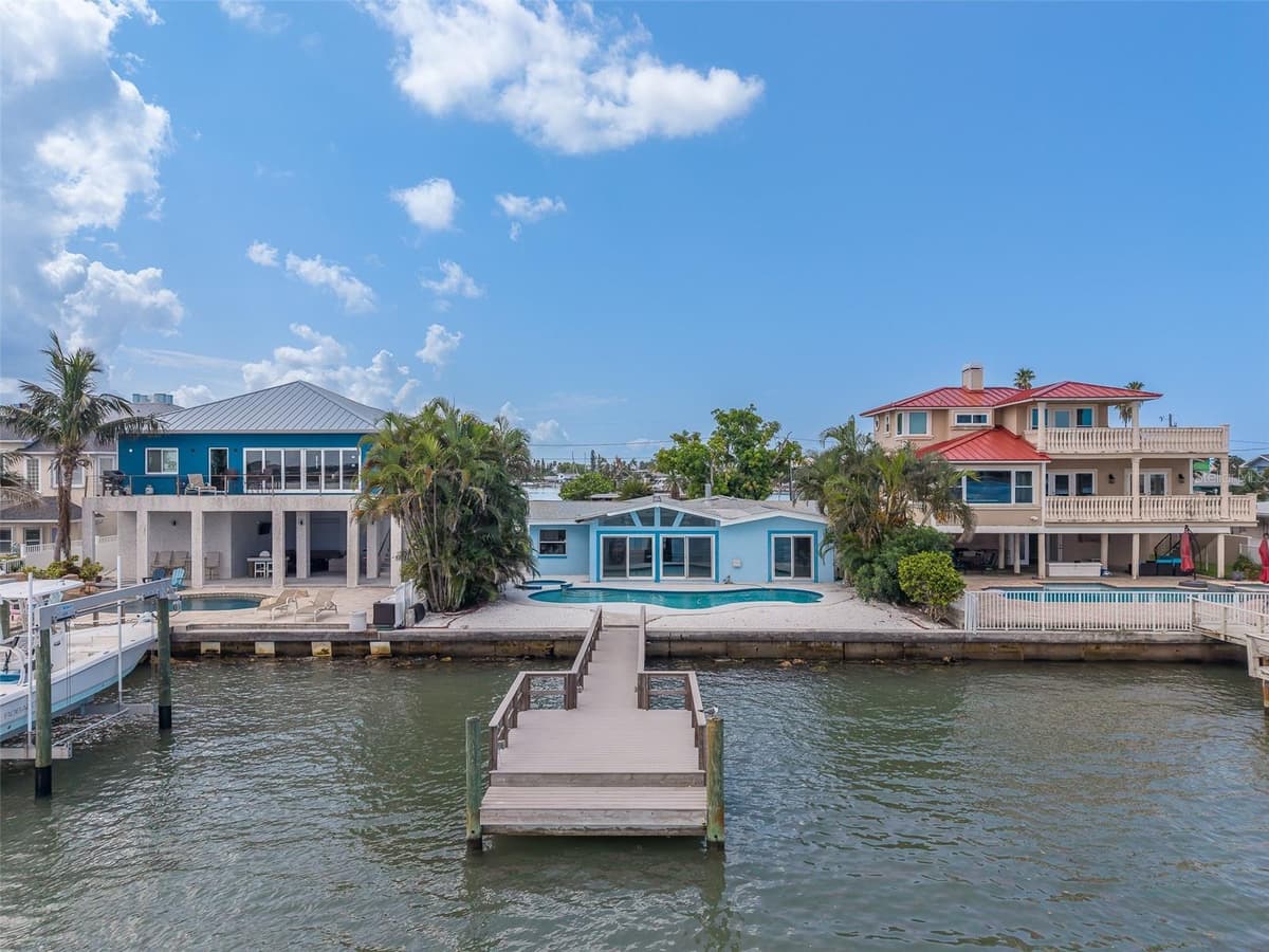 814 BAY POINT DRIVE — photo 7 of 50