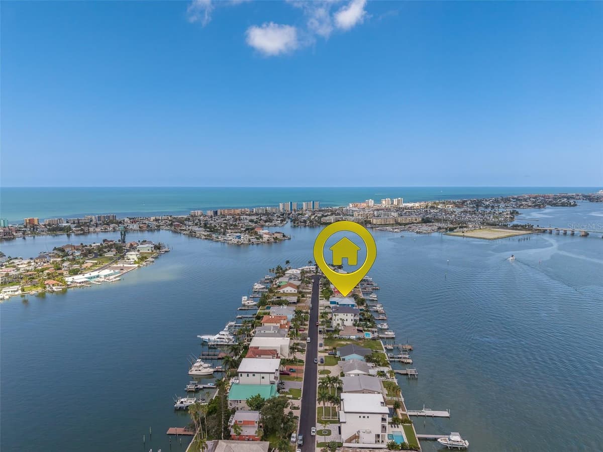 814 BAY POINT DRIVE — photo 14 of 50