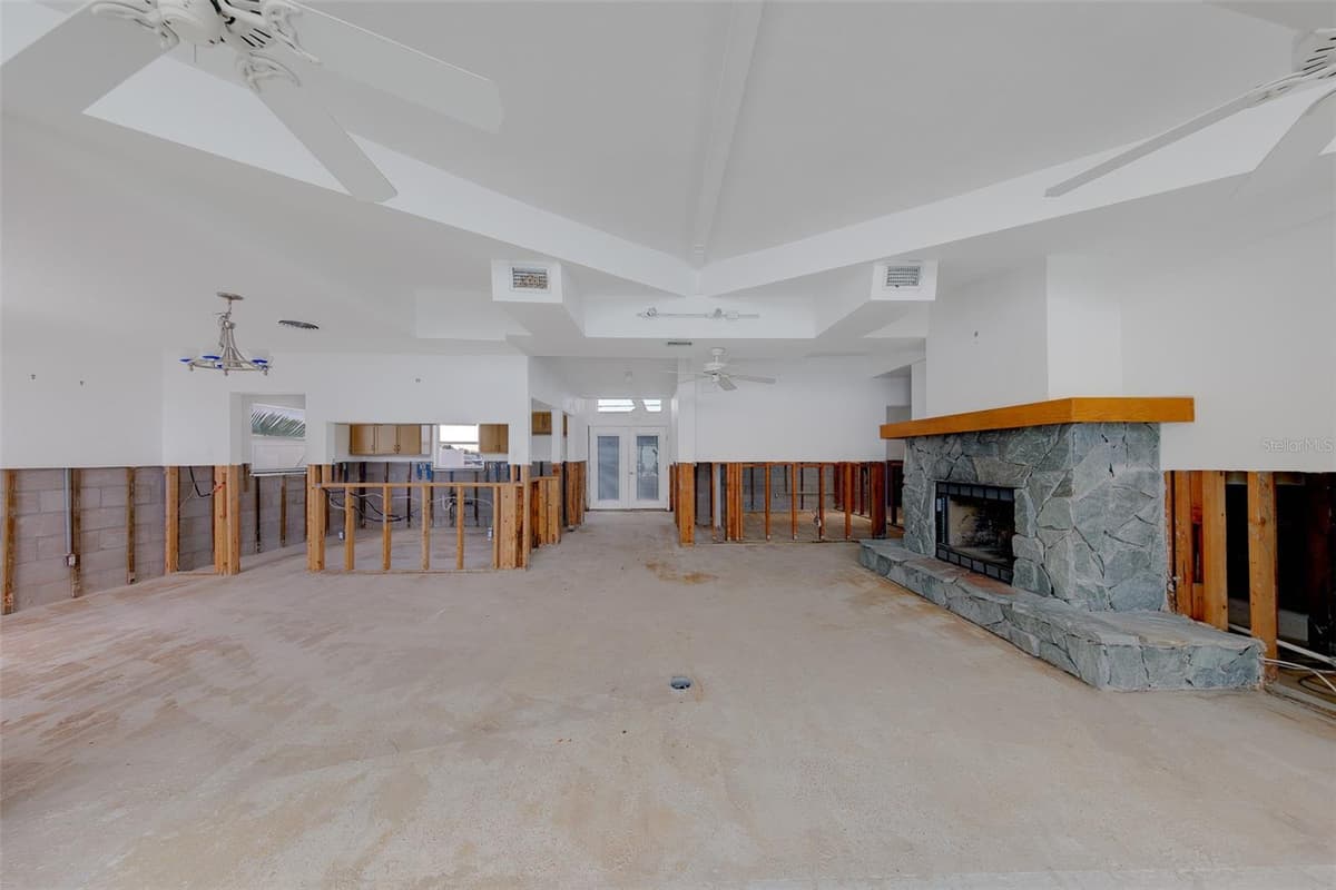 814 BAY POINT DRIVE — photo 26 of 50