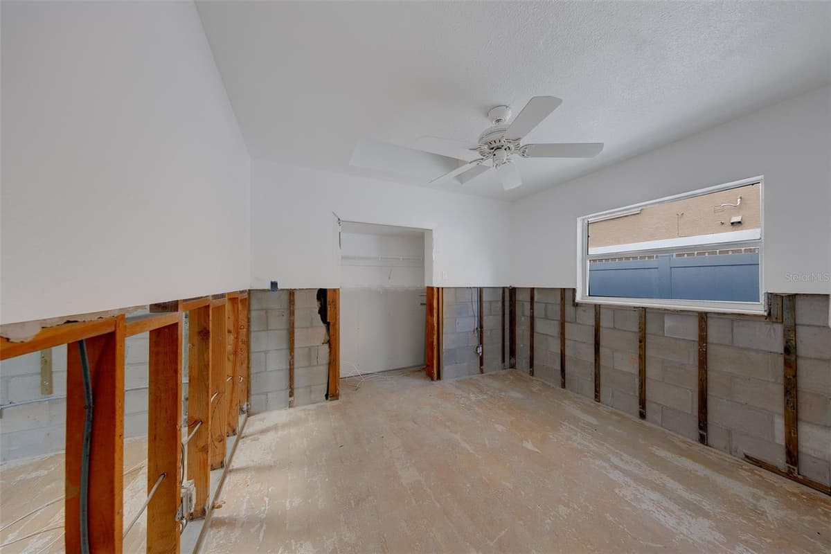 814 BAY POINT DRIVE — photo 44 of 50
