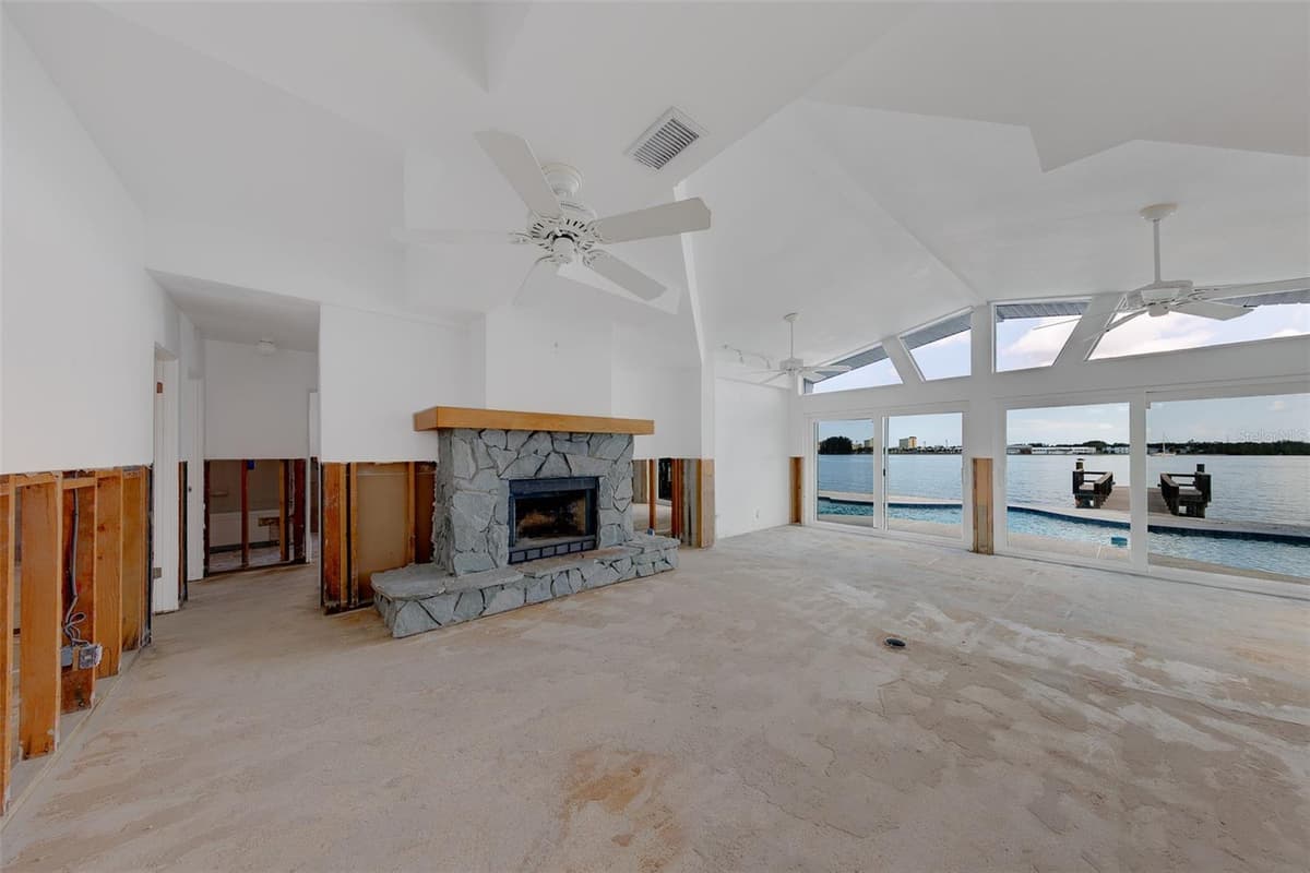 814 BAY POINT DRIVE — photo 25 of 50