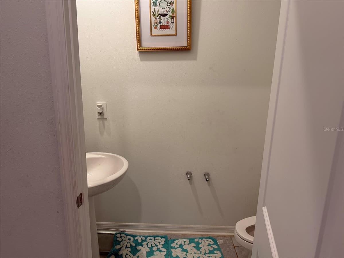 1187 TYLER LOOP — photo 14 of 22