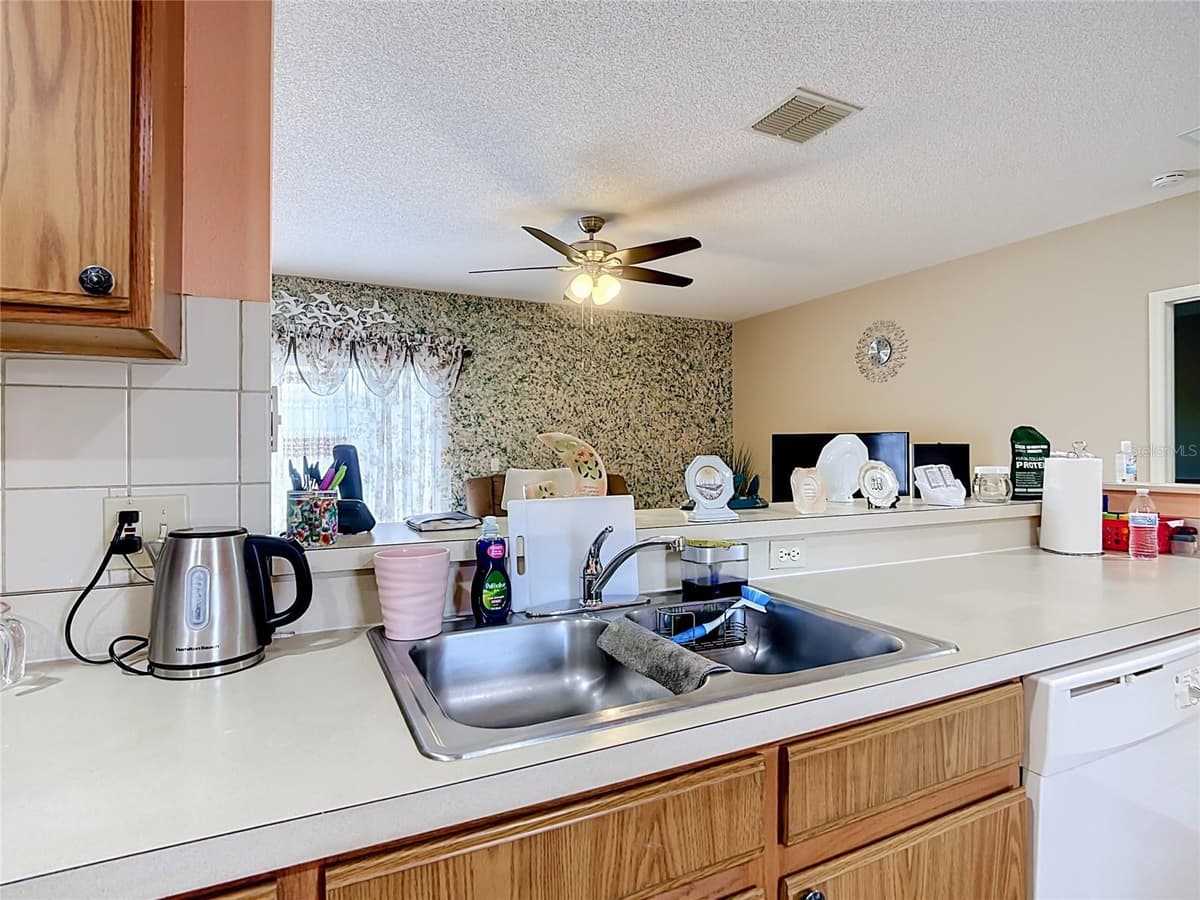 1014 DEDDINGTON PLACE — photo 6 of 46