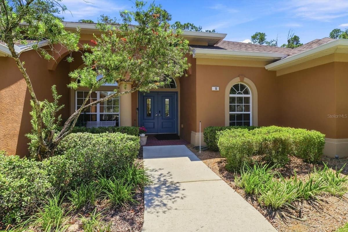 16 CACTUS STREET — photo 3 of 52