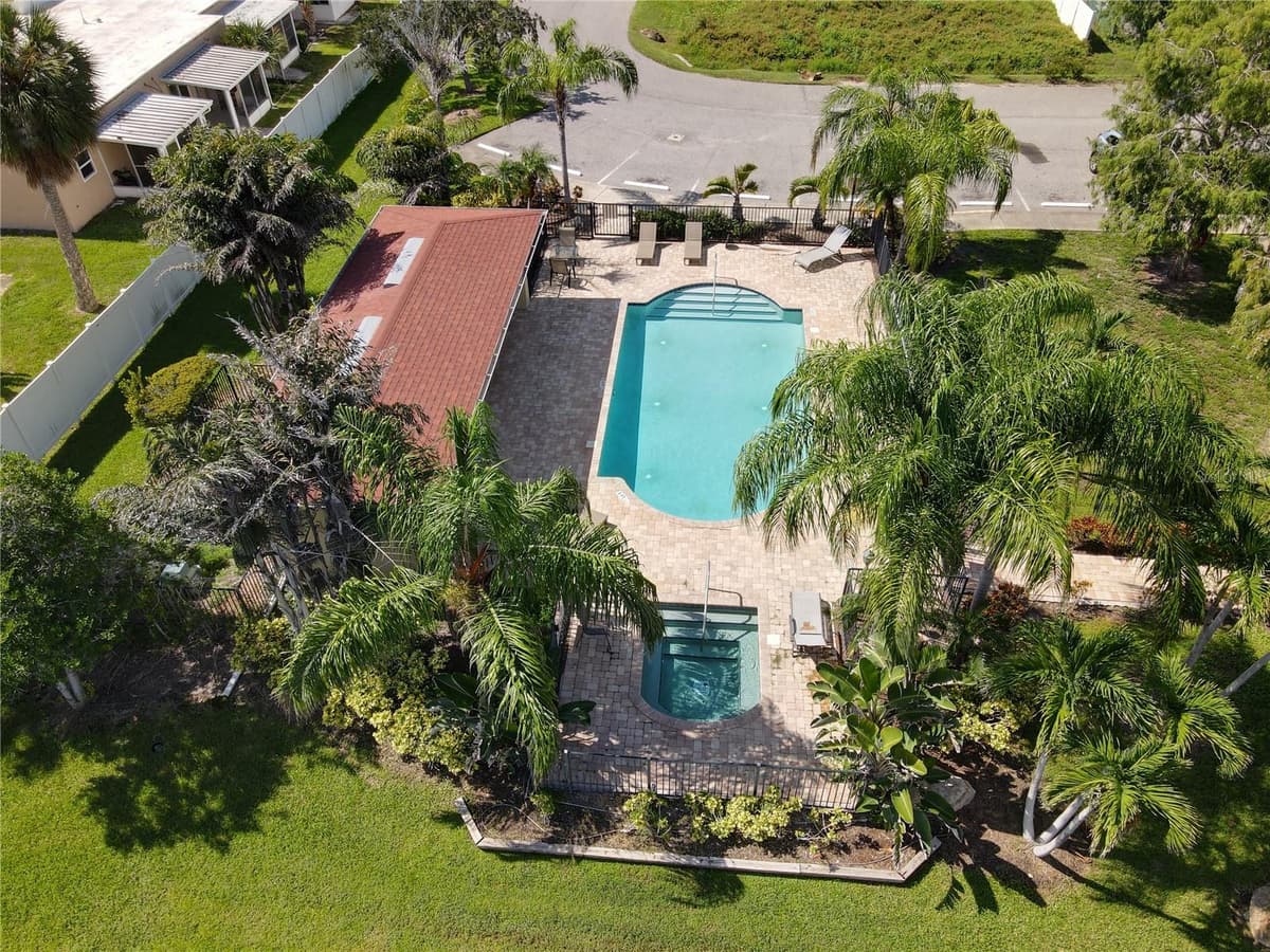 5041 ROYAL PALMS WAY — photo 35 of 51
