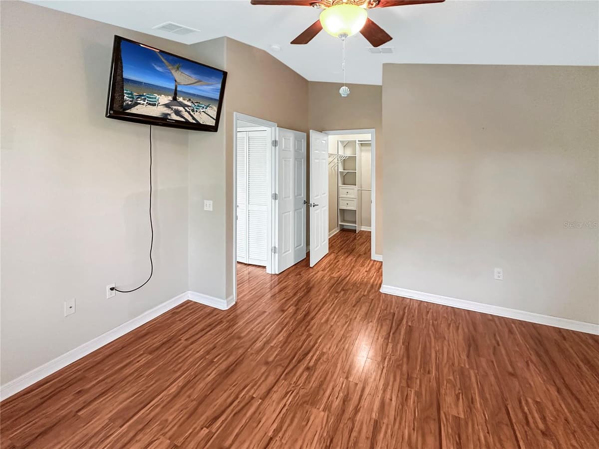 5041 ROYAL PALMS WAY — photo 21 of 51