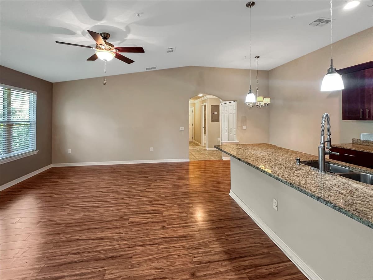 5041 ROYAL PALMS WAY — photo 13 of 51