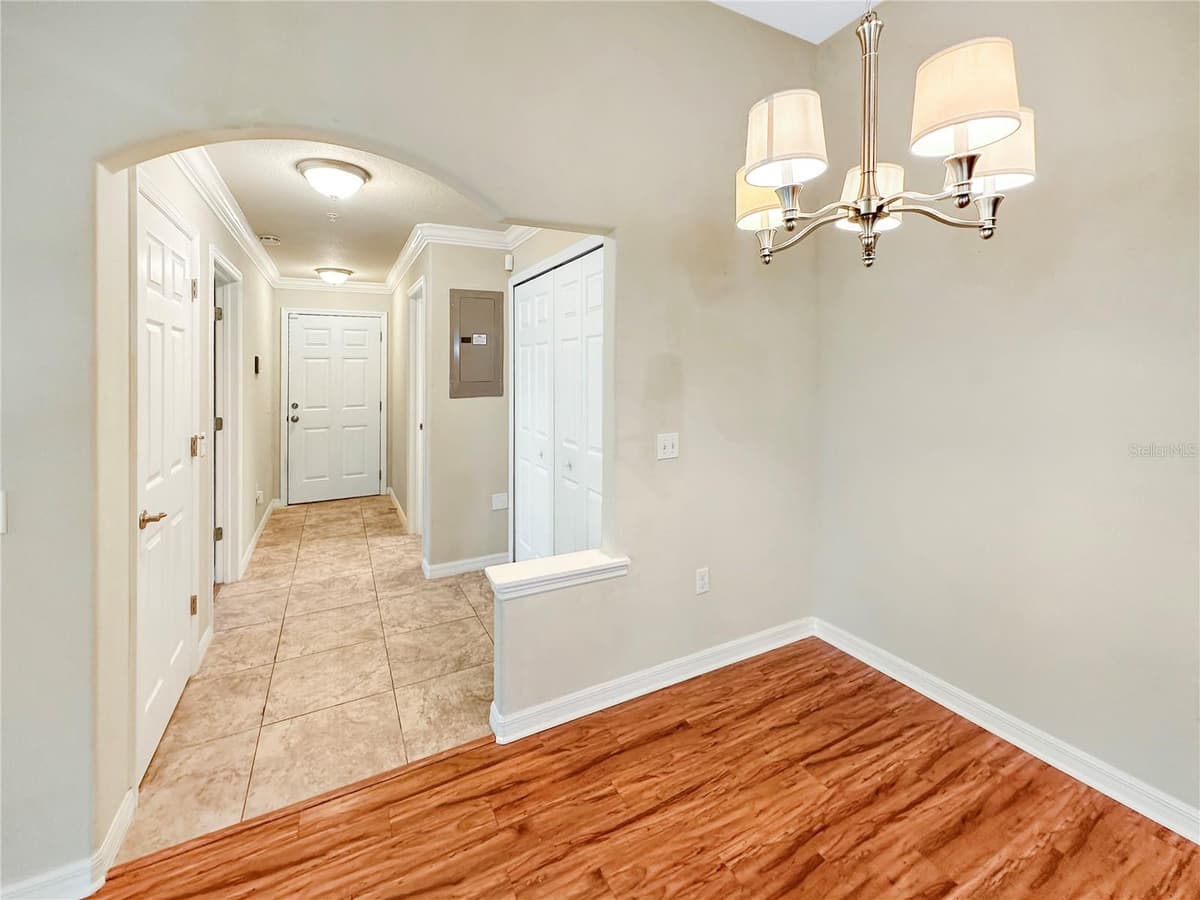 5041 ROYAL PALMS WAY — photo 15 of 51