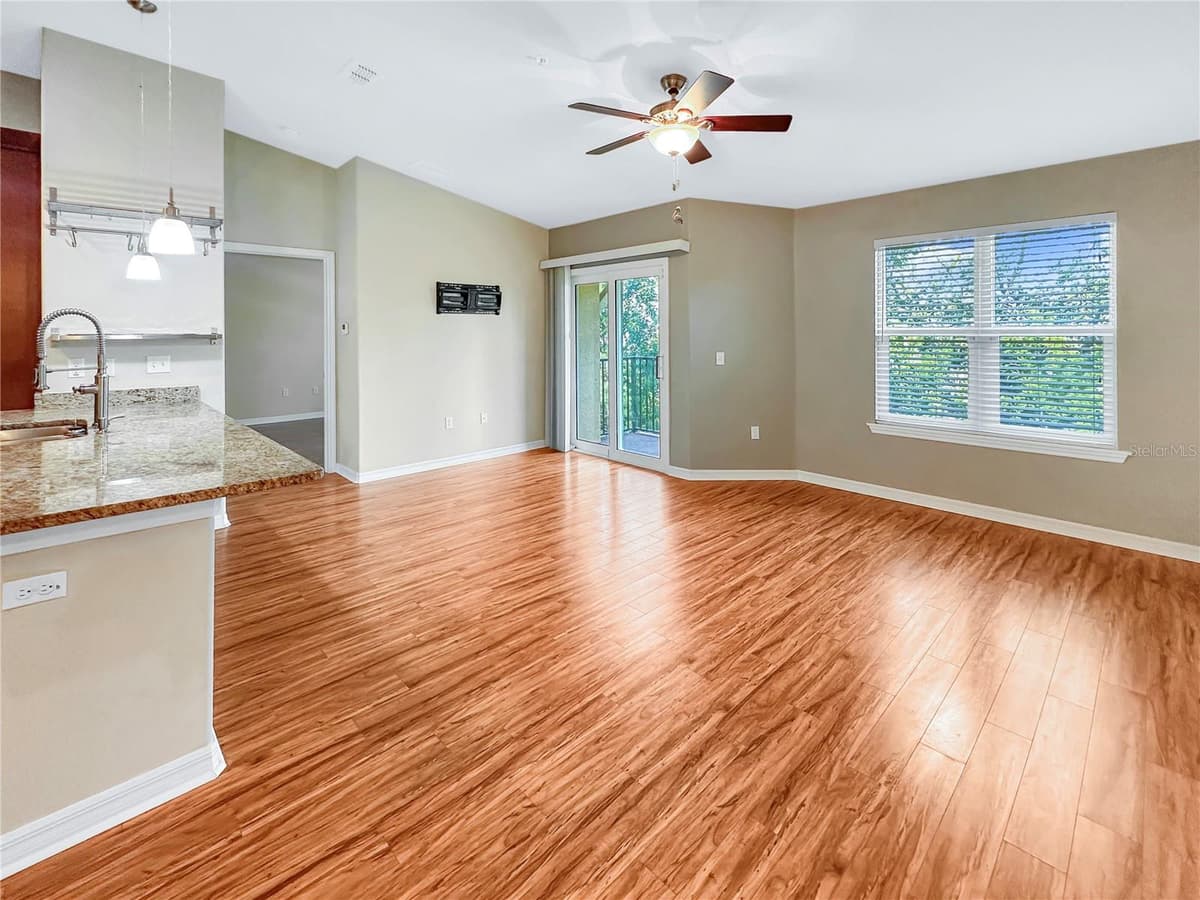 5041 ROYAL PALMS WAY — photo 7 of 51
