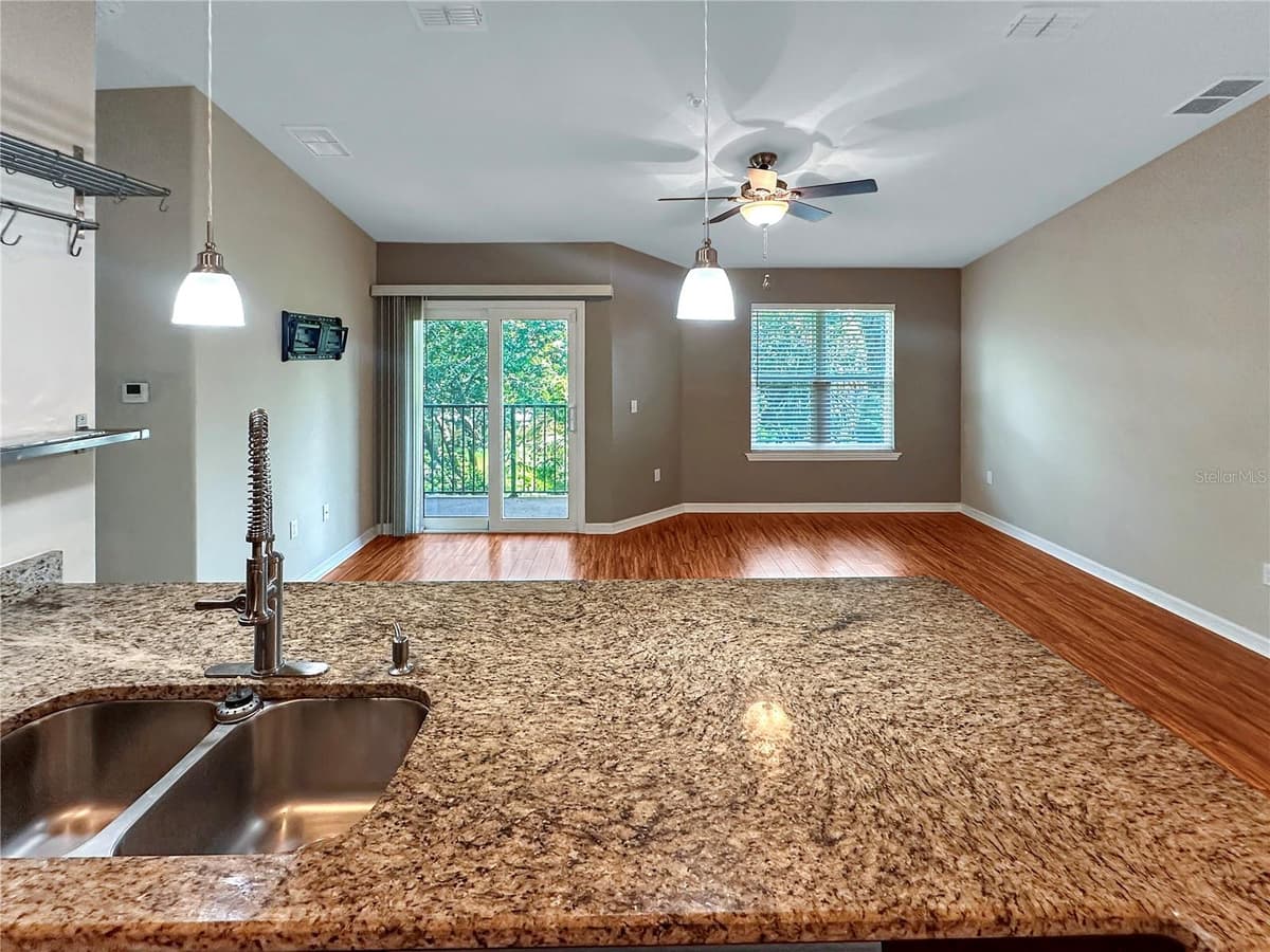 5041 ROYAL PALMS WAY — photo 10 of 51