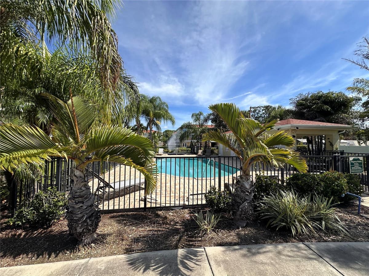 5041 ROYAL PALMS WAY — photo 30 of 51