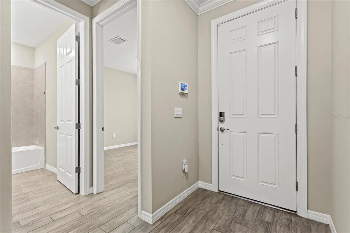 308 SOLIERA STREET — photo 5 of 36